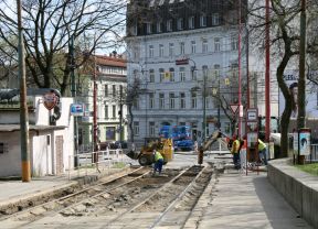 Výluka električiek na Hlavnú stanicu (11. - 19.4.2011) - zmena termínu ukončenia výluky