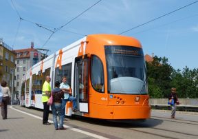 Nová električka bude jazdiť s cestujúcimi zdarma od 1. júna