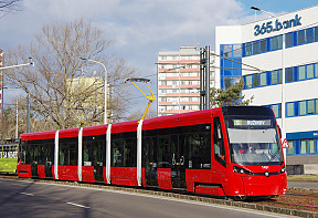 V premávke sú už aj nové električky