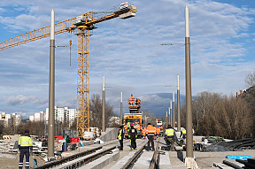 Petržalská trať je pripravená na vianočnú jazdu električky