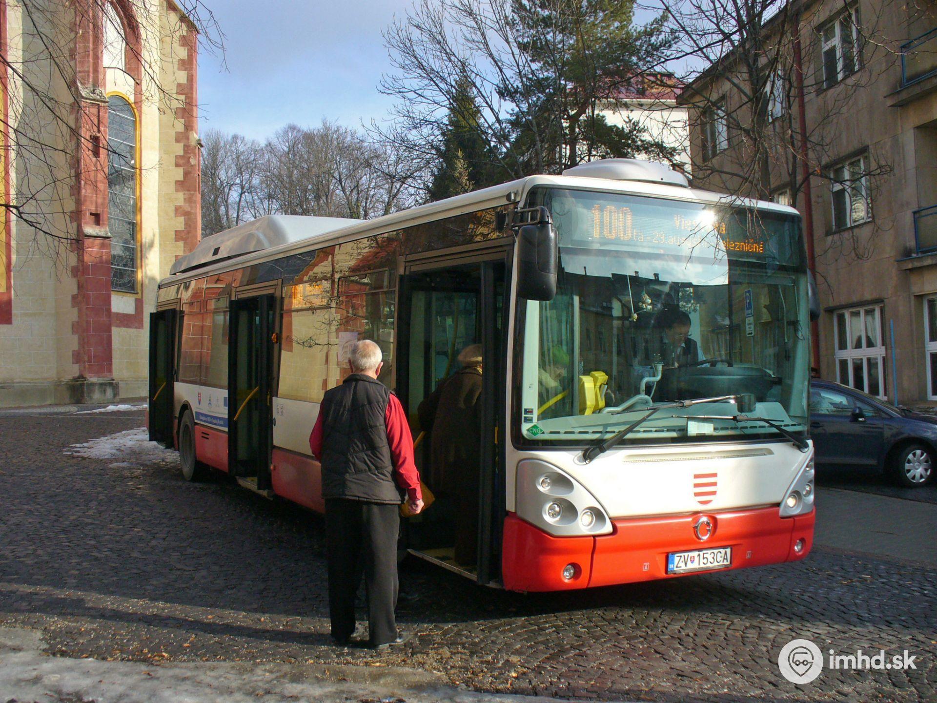 #ZV-153CA,  100, Námestie Š. Moysesa