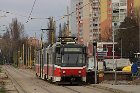 O možnosť zmodernizovať električkovú trať na Slaneckej sa pobilo 6 združení