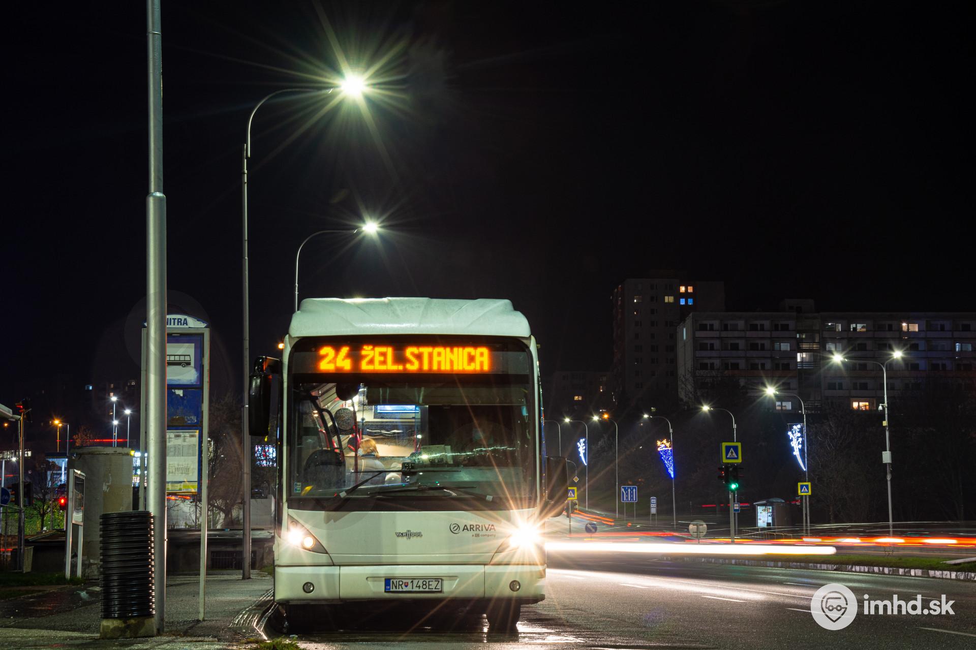 #NR-148EZ,  24, Hviezdoslavova tr., zastávka Mikovíniho