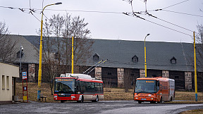 #401, 740, linka 1,  19, Zborovská ul., obratisko Solivar