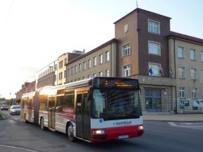 Tragická nehoda pri oprave autobusu na ulici Odborárov