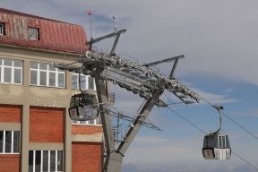 Jarná revízia lanoviek na Skalnaté pleso a Lomnický štít