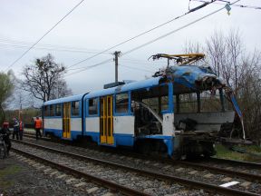 Vážna nehoda električiek v Ostrave si vyžiadala 3 mŕtvych