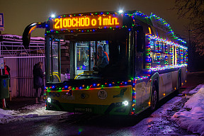 Vianočný trolejbus opäť presvieti ulice Žiliny (od 4.12.2024)