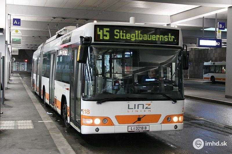 Kĺbový trolejbus Volvo #218